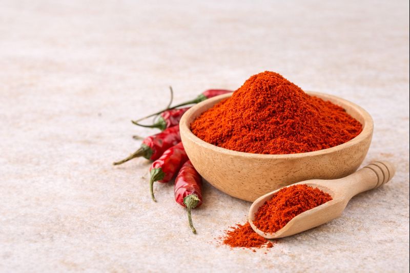 Premium red chilli powder and whole red chilies